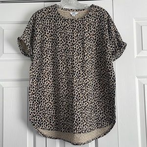 Crown and ivy cheetah shirt
